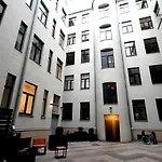 Riga Center - Quiet Studio - 5 Min To Old Town & Nflx